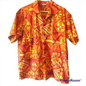 Vintage Men’s Hawaiian Shirt. Made in Hawaii